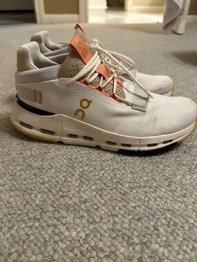 On Running Women’s Cloudnova 2 Limited Edition